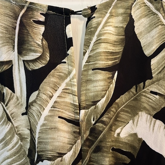 Buddy Love - Leaf Print Tie-Front Blouse (SMALL) - Picture 5 of 6